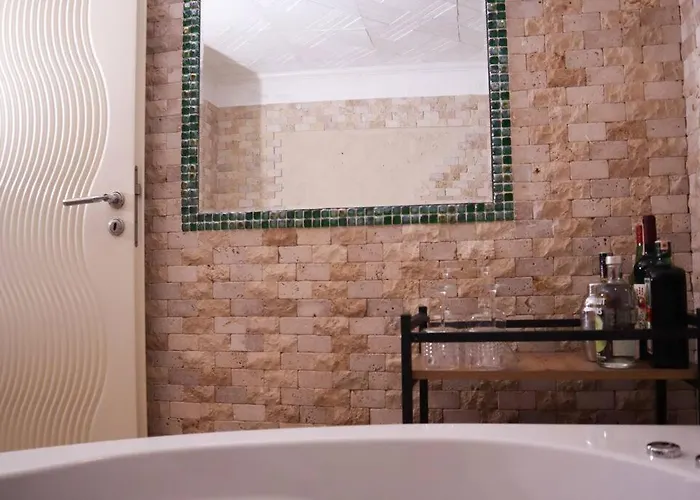 Delux Private Jacuzzi And Sauna Inside The Flat Apartment *