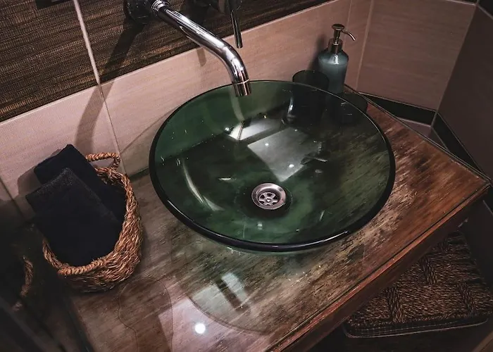 Apartment Delux Private Jacuzzi And Sauna Inside The Flat