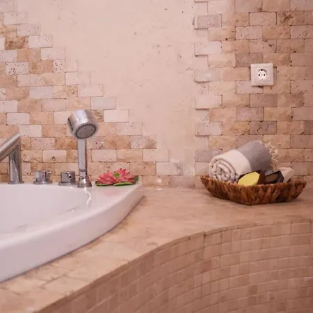 Delux Private Jacuzzi And Sauna Inside The Flat اسطنبول